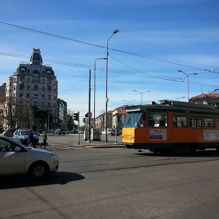 Elegant Apartment, Close Downtown *