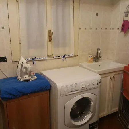 Elegant Apartment, Close Downtown Apartment Milan