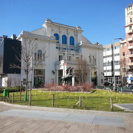 Elegant Apartment, Close Downtown Apartment *