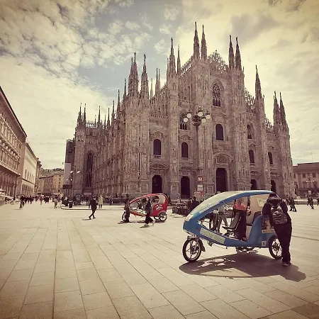 Elegant Apartment, Close Downtown Milan